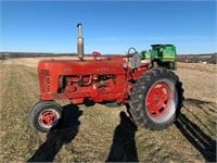 Farmall 400 Tractor