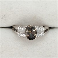 Silver Mistake Topaz Ring (~weight 3.66g),