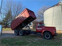 1963 International R-190 Truck