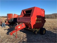 New Holland 664 Round Baler