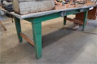 Workbench w/ outlets (no contents)
