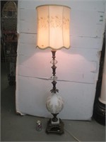 Lampe 5'  Vintage stylisée base ornementale