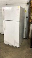 Frigdaire refrigerator