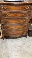 Wooden 5 drawer dresser