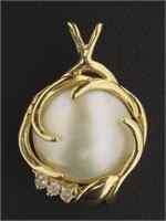 14kt Gold Natural Mabe Pearl & Diamond Pendant