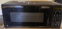 GE Spacemaster Microwave Oven