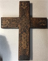 46 WOODEN CROSS METAL TRIM