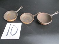 Lot (3) Miniature Cast Iron Stove Skillets