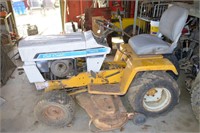 International Cub Cadet 1200 Garden Tractor with