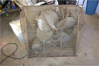 Large Electric Fan - Measures 28T x 29W