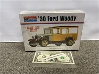 Vintage Monogram 1930 Ford woody 1/24 scale model