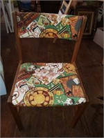 WOOD SIDE CHAIR WITH VEGAS THEME