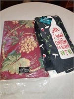 52X70 TABLECLOTH AND CHRISTMAS HAND TOWELS - NEW