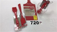 Betty Crocker baking set