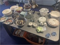 TABLE FULL MIX CORNING / STAINLESS BOWLS / PITCHER