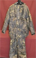 Field & Stream Size L 2pc Insulated Hunting Suit