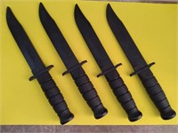 115 - SET OF 4 TRAINING KNIVES