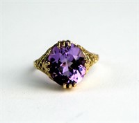 10K GOLD FILIGREE RING WITH PURPLE STONE