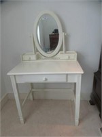 POTTERY BARN KIDS VANITY