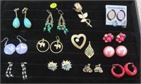 Jewelry-costume-earrings 12 pair-4 pins