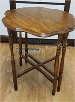 Vintage solid wood side table, 21 x 21