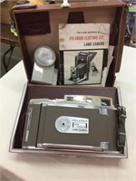 Polaroid 850 electric I land camera with case and