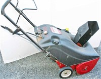 White 21" Snow Thrower 4-Cycle Electric Start 7HP