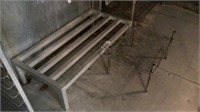 Aluminum elevated shelf and metal rack 1 shelf