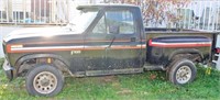 1983 FORD F-100 Pick-Up Truck - AS IS, NOT RUNNING