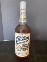 1977 Vintage JW Dant bourbon whiskey bottle