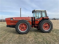 International 3588 2+2 Tractor