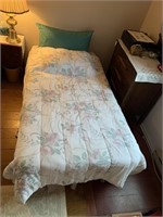 39" mattress/comforter/2 large pillows