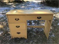 Furniture,Desk 40 x 16