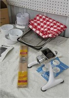 Ultimate chopper, table cloth, kitchen grinder,
