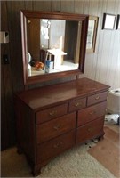 Mahogany 7 Drawer Dresser w/ Mirror