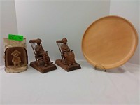 Wood craving figures and plate