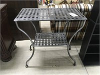 28x29x15 Inch Metal Side Table
