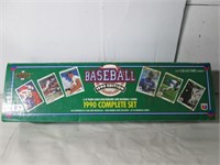 BOX OF 1990 BASEBALL CARDS