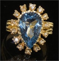 14kt Gold Pear Cut 4.30 ct Blue Topaz Ring