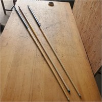 3 Pool Cues