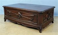 Mahogany Coffee Table with Lift-Top Storage