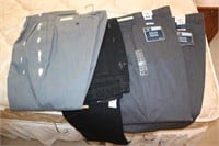 4 PAIR NEW JEANS  42X32