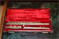 FLUTE WITH CASE