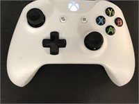 White Xbox One/One S Controller