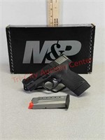 Smith & Wesson m&p shield 45 ACP comes with one