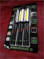 Three pack 400 lumen flashlight set