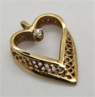 10k Gold Heart Pendant w/Diamond