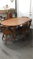 Table with 2 leaves and 6 chairs