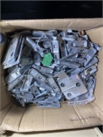 Box of Clips and metal support reinforcement piece