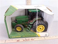 ERTL John Deere 7800 toy tractor